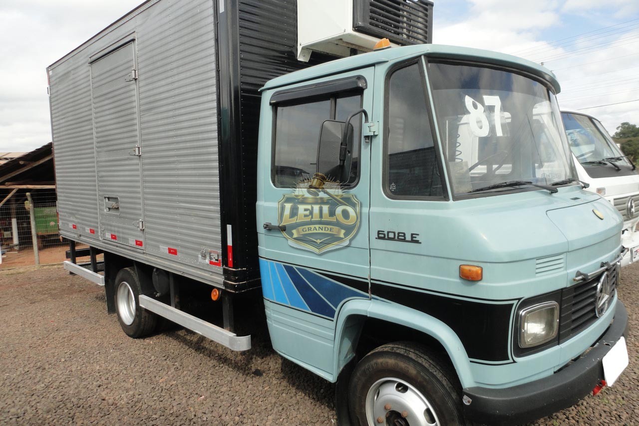 MERCEDES BENZ MB608 1987