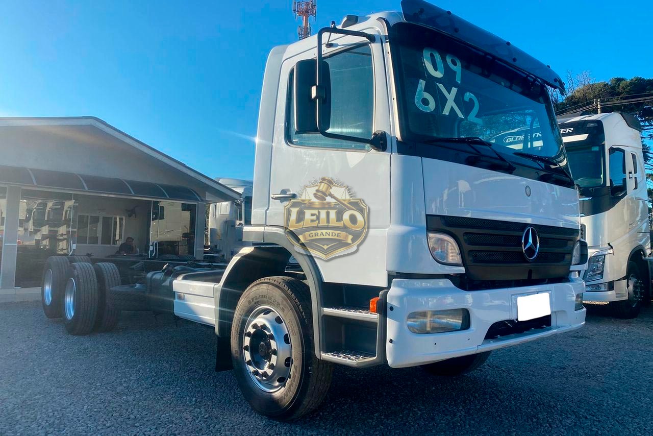 MERCEDES BENZ MB2425 2009