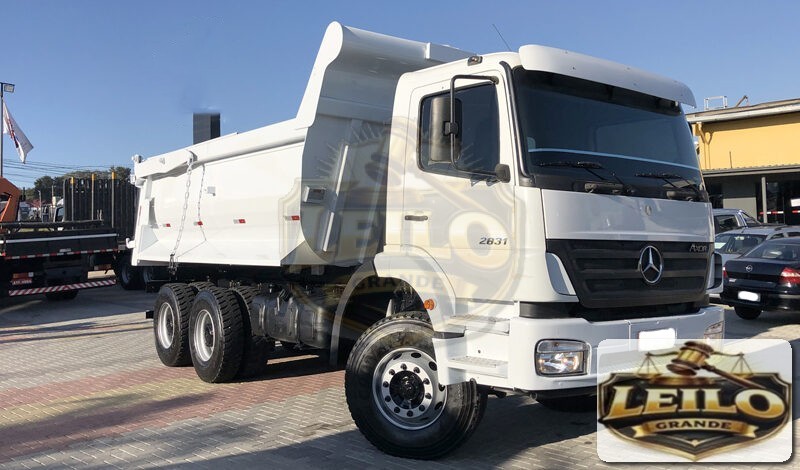 MERCEDES BENZ MB2831 2011 – 6X4 – COM CAÇAMBA ROSSETTI 14M³