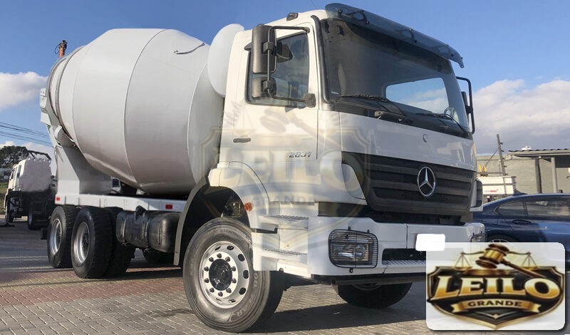 MERCEDES BENZ MB2831 2011 – 6X4 COM BETONEIRA 8M³