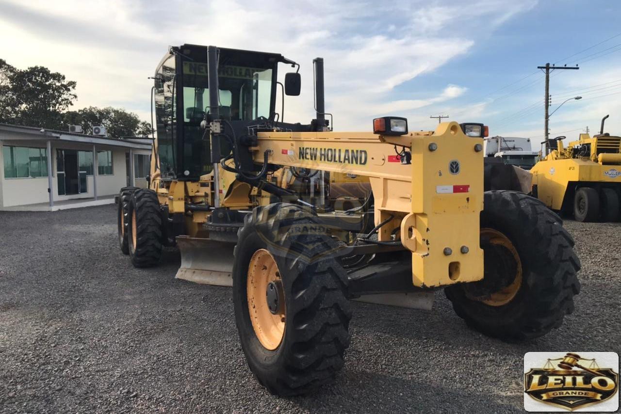 NEW HOLLAND RG140 2014