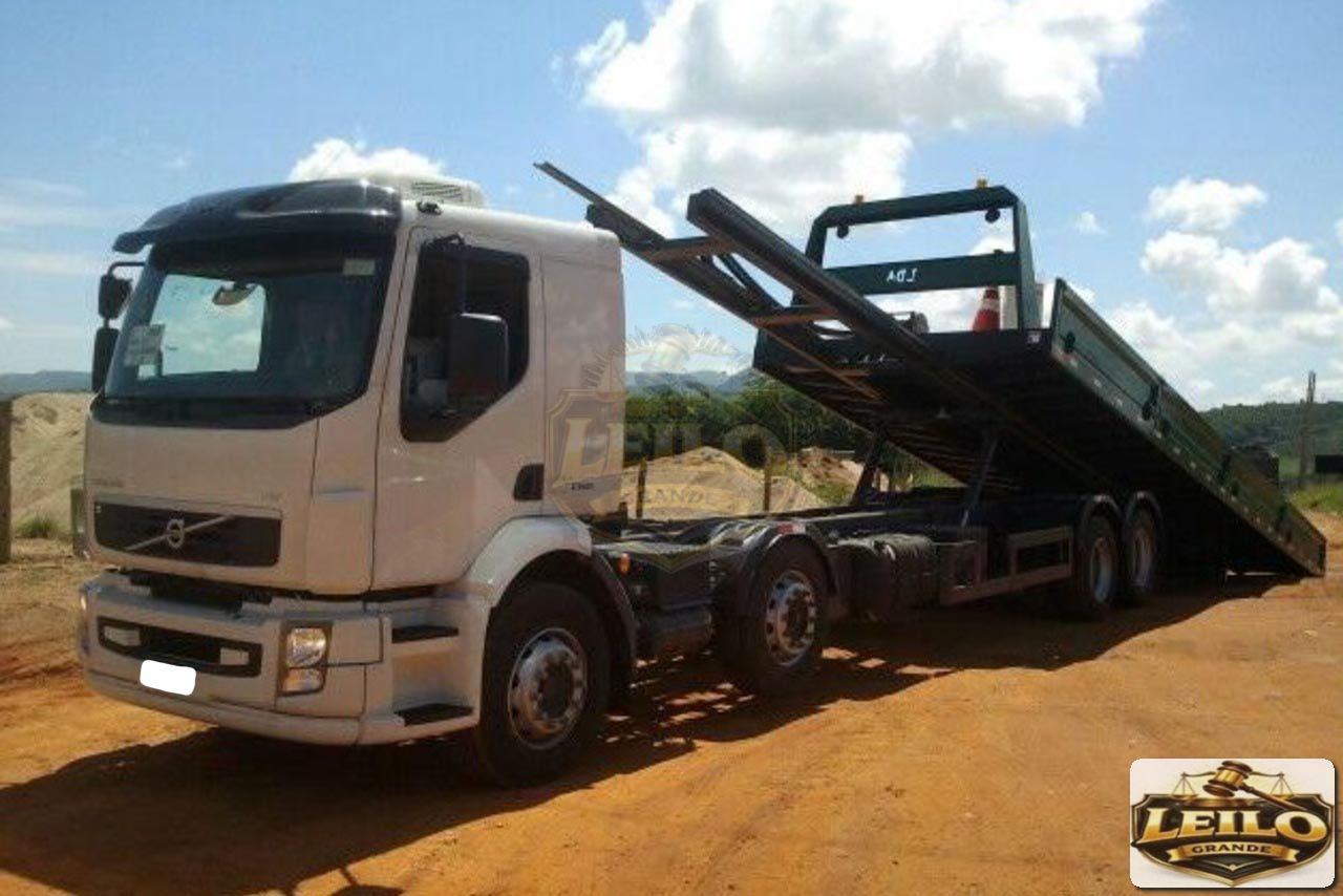 VOLVO VM270 2012